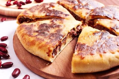 Хачапури с фасолью и с ветчиной