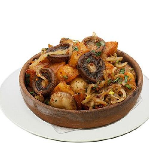 Оджахури с грибами ,зеленью и картофелем